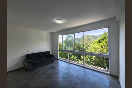 Casa de condomínio à venda com 140m², 2 quartos e sem vagaSala 2