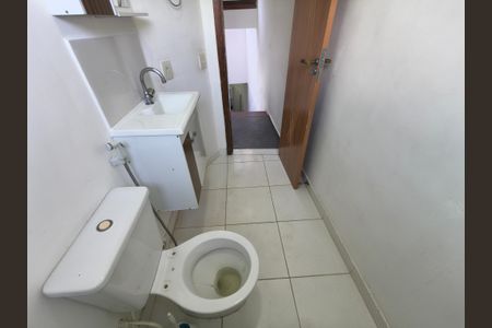 Casa de condomínio à venda com 140m², 2 quartos e sem vagaBanheiro - Andar superior