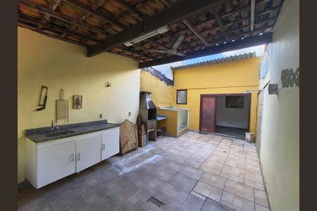 Casa de condomínio à venda com 140m², 2 quartos e sem vagaVaranda - Area Gourmet