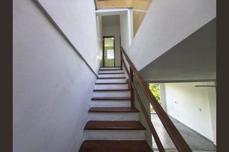 Casa de condomínio à venda com 140m², 2 quartos e sem vagaEscada Andar Superior