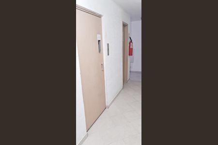 Apartamento à venda com 76m², 3 quartos e 1 vagaElevadores