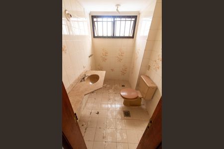 Apartamento à venda com 172m², 4 quartos e 2 vagas Apartamento à venda com 172m², 4 quartos e 2 vagasBANHEIRO DA SUITE 3