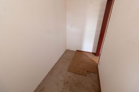 Apartamento à venda com 172m², 4 quartos e 2 vagas Apartamento à venda com 172m², 4 quartos e 2 vagasCLOSET DA SUITE 3