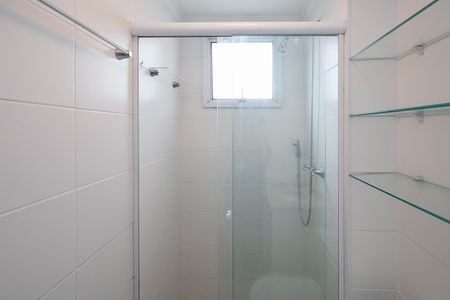 Apartamento para alugar com 53m², 2 quartos e 1 vaga Apartamento para alugar com 53m², 2 quartos e 1 vagaBanheiro da Suíte