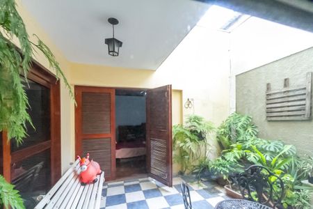 Casa à venda com 260m², 5 quartos e 5 vagasVista da Sala de Jantar