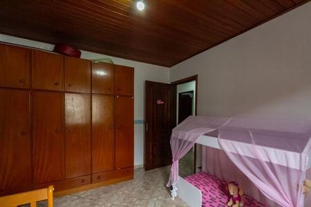 Casa à venda com 260m², 5 quartos e 5 vagasQuarto 4