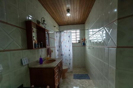 Casa à venda com 260m², 5 quartos e 5 vagasBanheiro da Suíte