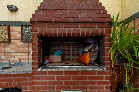 Casa à venda com 260m², 5 quartos e 5 vagasChurrasqueira