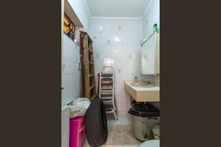 Casa à venda com 260m², 5 quartos e 5 vagasBanheiro de serviço