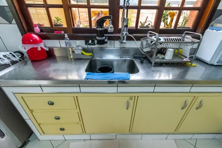 Casa à venda com 260m², 5 quartos e 5 vagasCozinha