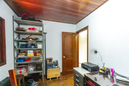 Casa à venda com 260m², 5 quartos e 5 vagasQuarto 2
