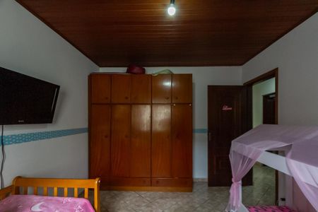 Casa à venda com 260m², 5 quartos e 5 vagasQuarto 4