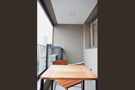 Varanda de kitnet/studio para alugar com 1 quarto, 32m² em Jardins, São Paulo