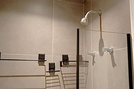 Studio para alugar com 32m², 1 quarto e 1 vaga Studio para alugar com 32m², 1 quarto e 1 vagaBanheiro