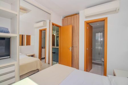 Suíte de apartamento à venda com 1 quarto, 76m² em Três Figueiras, Porto Alegre