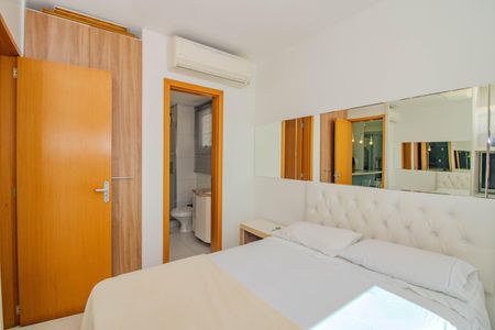 Suíte de apartamento à venda com 1 quarto, 76m² em Três Figueiras, Porto Alegre