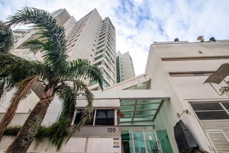 Apartamento à venda com 76m², 1 quarto e 1 vagaFachada