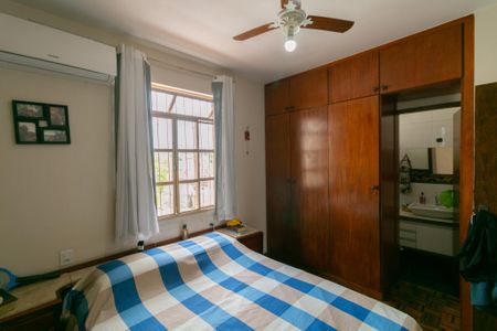 Casa à venda com 110m², 4 quartos e 3 vagas