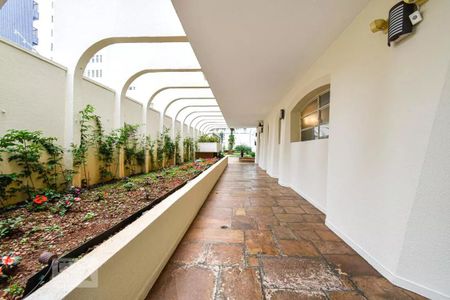 Apartamento à venda com 45m², 1 quarto e 1 vagaHall de Entrada