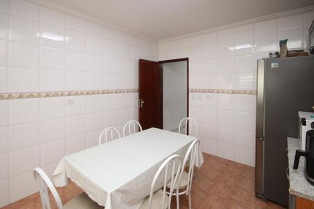 Casa para alugar com 208m², 3 quartos e 2 vagasCozinha 