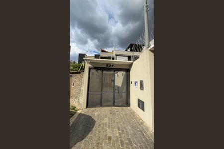 Casa para alugar com 94m², 2 quartos e 2 vagas Casa para alugar com 94m², 2 quartos e 2 vagasFachada