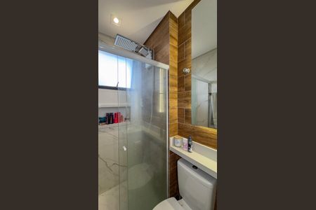 Casa para alugar com 94m², 2 quartos e 2 vagas Casa para alugar com 94m², 2 quartos e 2 vagasBanheiro da Suíte 1