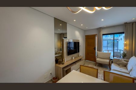 Casa para alugar com 94m², 2 quartos e 2 vagas Casa para alugar com 94m², 2 quartos e 2 vagasSala