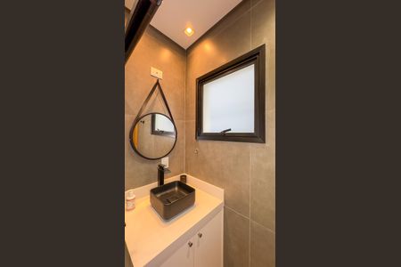 Casa para alugar com 94m², 2 quartos e 2 vagas Casa para alugar com 94m², 2 quartos e 2 vagasBanheiro da Suíte 2