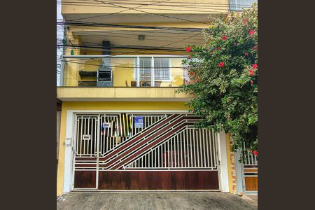 Casa para alugar com 100m², 2 quartos e 1 vagaFachada com Plaquinha instalada