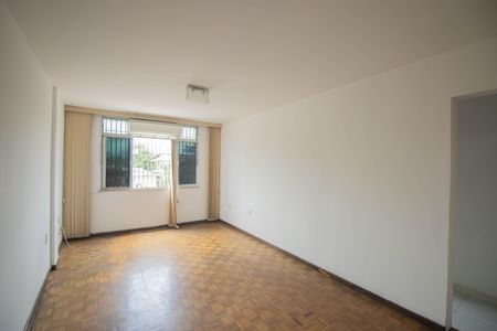 Sala de apartamento para alugar com 3 quartos, 66m² em Centro, São Gonçalo