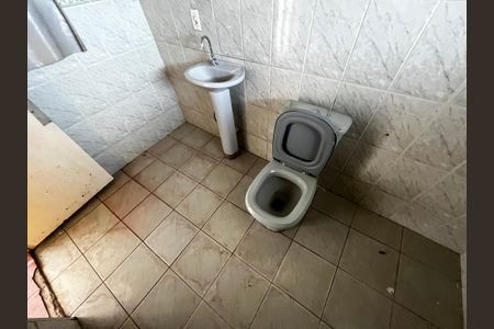 Casa para alugar com 250m², 4 quartos e 1 vagaBanheiro