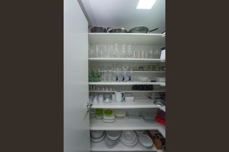 Apartamento à venda com 109m², 2 quartos e 2 vagas Apartamento à venda com 109m², 2 quartos e 2 vagasDespença