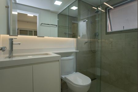 Apartamento à venda com 109m², 2 quartos e 2 vagas Apartamento à venda com 109m², 2 quartos e 2 vagasBanheiro do quarto 2 Suíte