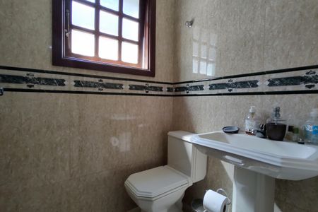 Casa de condomínio à venda com 1000m², 4 quartos e 5 vagas Casa de condomínio à venda com 1000m², 4 quartos e 5 vagasLavabo