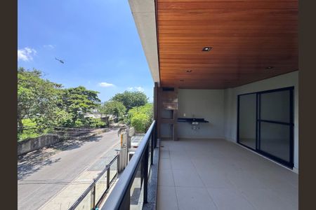 Apartamento à venda com 114m², 3 quartos e 2 vagas Apartamento à venda com 114m², 3 quartos e 2 vagasVaranda