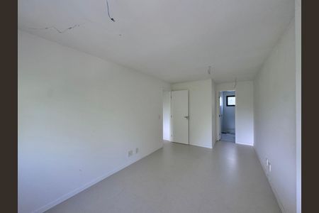 Apartamento à venda com 114m², 3 quartos e 2 vagas Apartamento à venda com 114m², 3 quartos e 2 vagasSuíte