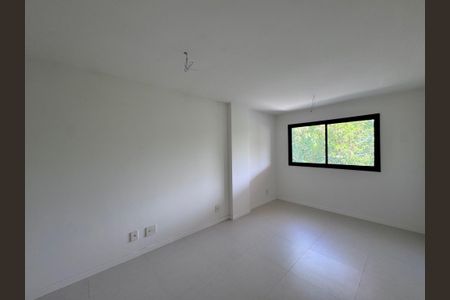 Apartamento à venda com 114m², 3 quartos e 2 vagas Apartamento à venda com 114m², 3 quartos e 2 vagasSuíte