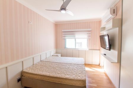 Casa de condomínio para alugar com 320m², 4 quartos e 2 vagas Casa de condomínio para alugar com 320m², 4 quartos e 2 vagasSuíte 2