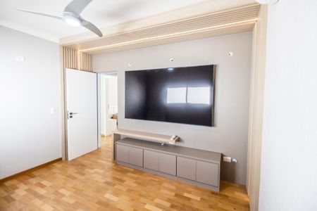 Casa de condomínio para alugar com 320m², 4 quartos e 2 vagas Casa de condomínio para alugar com 320m², 4 quartos e 2 vagasSala de TV