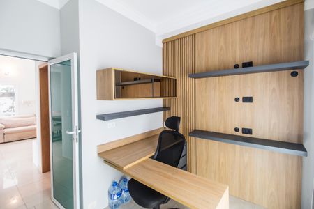 Casa de condomínio para alugar com 320m², 4 quartos e 2 vagas Casa de condomínio para alugar com 320m², 4 quartos e 2 vagasEscritório