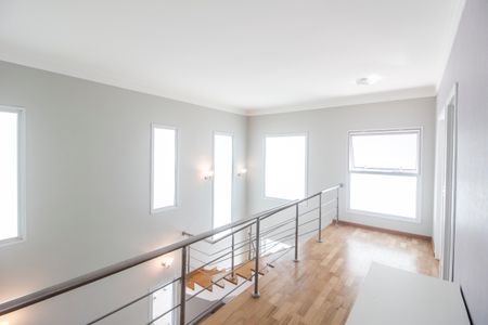 Casa de condomínio para alugar com 320m², 4 quartos e 2 vagas Casa de condomínio para alugar com 320m², 4 quartos e 2 vagasSala