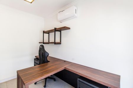 Casa de condomínio para alugar com 320m², 4 quartos e 2 vagas Casa de condomínio para alugar com 320m², 4 quartos e 2 vagasEscritório