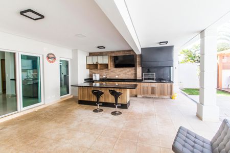 Casa de condomínio para alugar com 320m², 4 quartos e 2 vagas Casa de condomínio para alugar com 320m², 4 quartos e 2 vagasÁrea gourmet