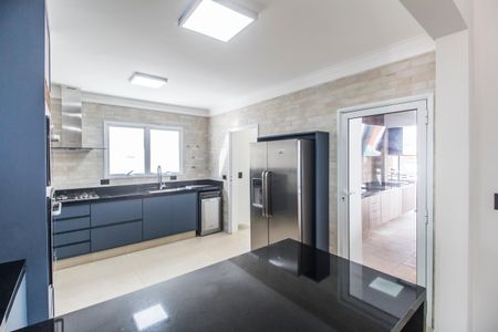 Casa de condomínio para alugar com 320m², 4 quartos e 2 vagas Casa de condomínio para alugar com 320m², 4 quartos e 2 vagasCozinha