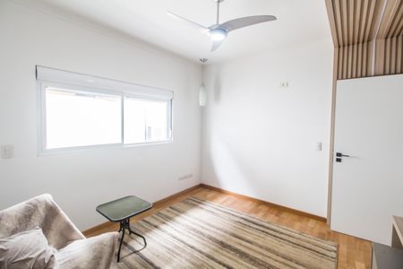 Sala de casa de condomínio para alugar com 2 quartos, 320m² em Residencial Onze (alphaville), Santana de Parnaíba