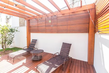 Casa de condomínio para alugar com 320m², 4 quartos e 2 vagas Casa de condomínio para alugar com 320m², 4 quartos e 2 vagasPiscina