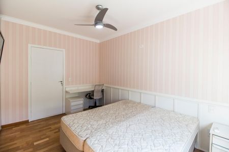 Casa de condomínio para alugar com 320m², 4 quartos e 2 vagas Casa de condomínio para alugar com 320m², 4 quartos e 2 vagasSuíte 2