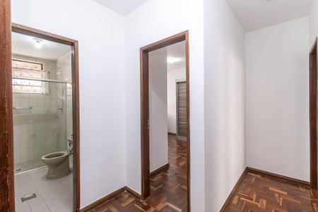 Corredor de apartamento para alugar com 3 quartos, 102m² em São Bernardo, Belo Horizonte