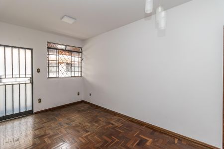 Sala de apartamento para alugar com 3 quartos, 102m² em São Bernardo, Belo Horizonte