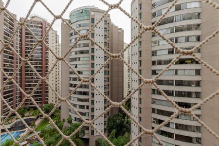 Sacada de apartamento para alugar com 3 quartos, 127m² em Moema, São Paulo